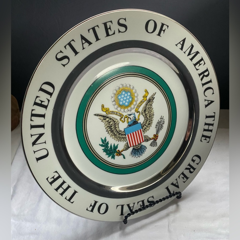 US Patriotic decorative ceramic plate- Great Seal- the United States of America